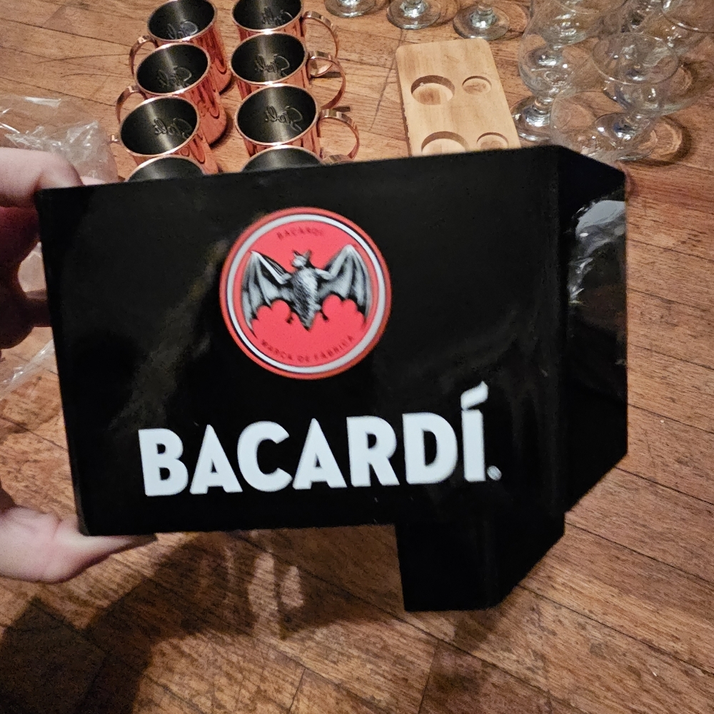 3 Napkin bar dispensers.